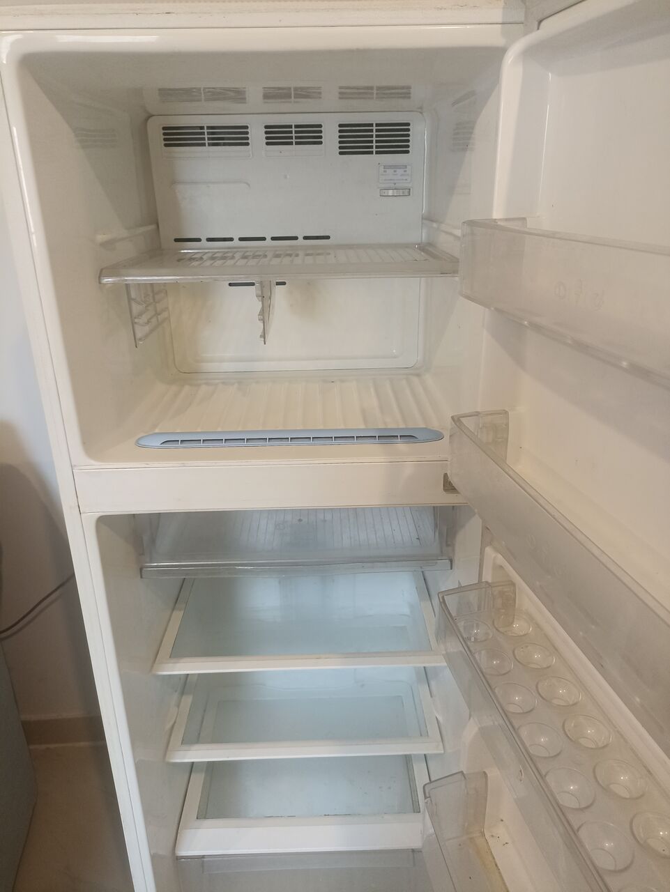 Riyadh, Appliances, SAR 1100,  LG Refrigerator (Fridge)