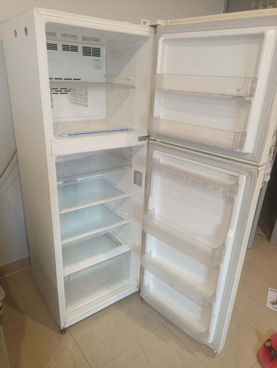 Riyadh, Appliances, SAR 1100,  LG Refrigerator (Fridge)