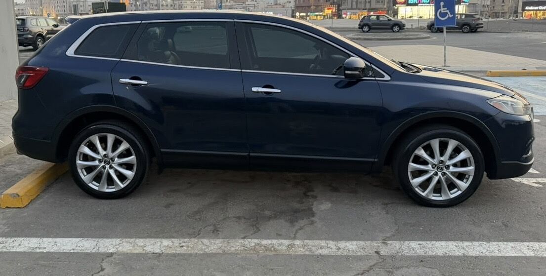 Jeddah, Vehicles, Cars & Trucks , SAR 37,  Mazda CX-9,  2015,  Automatic,  239000 KM,  Mazda CX9  Full Option