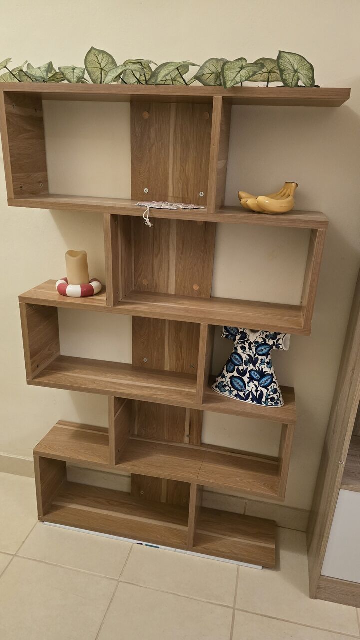 Riyadh, Furniture, SAR 100,  Selling Bookshelf