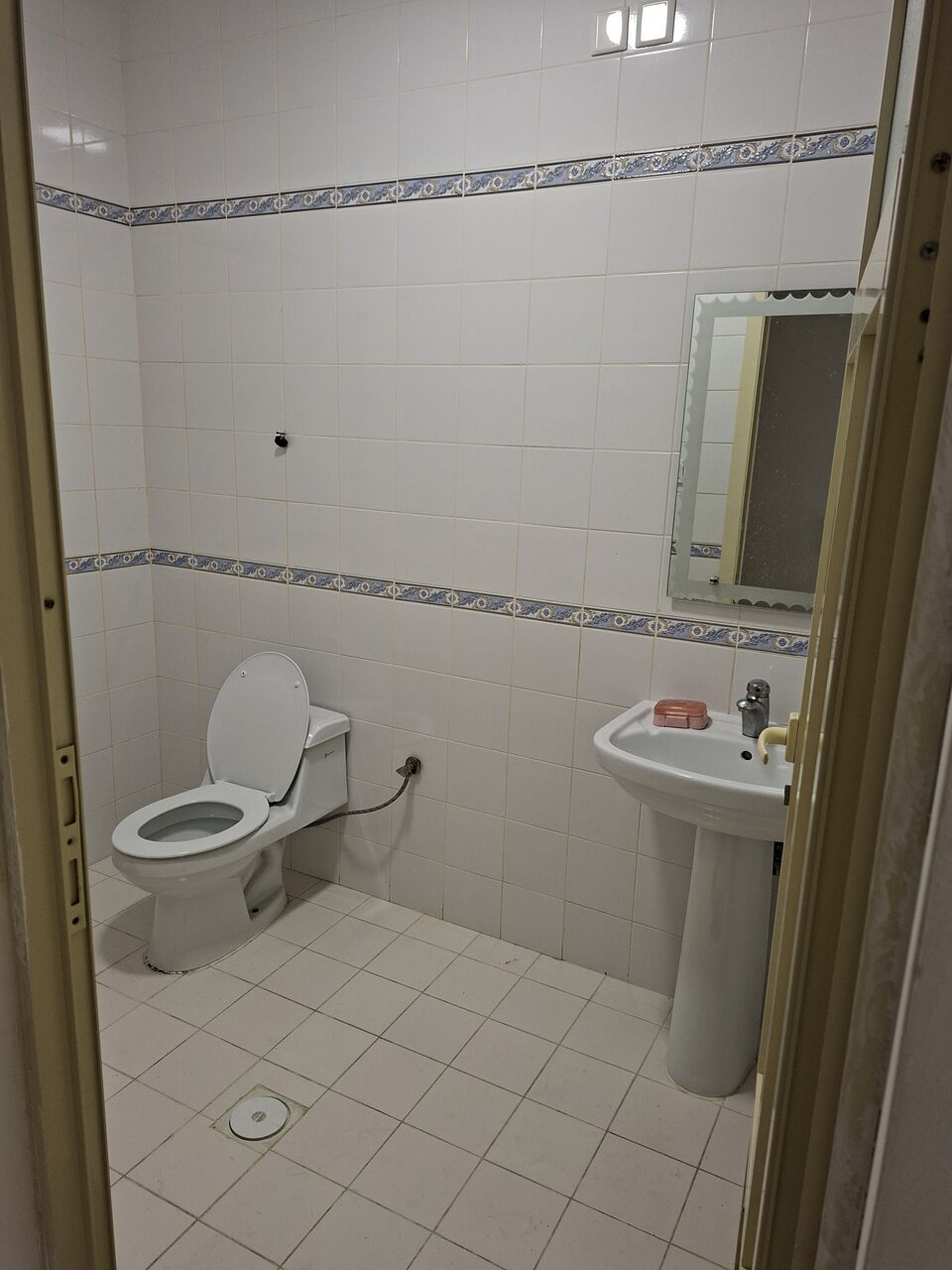Khobar, Sublets, SAR 16000/year,  1 BR,  SAR 16000 Per Year, Fully Furnished ,1 BHK Flat With Items.