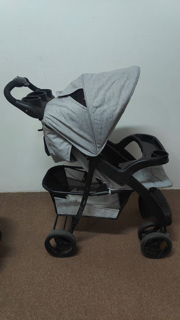 Riyadh, Baby & Kid Stuff, SAR 350,  Babyshop Juniors Maxim Stroller & Infant Car Seat Combo &ndash; Dusty Gray