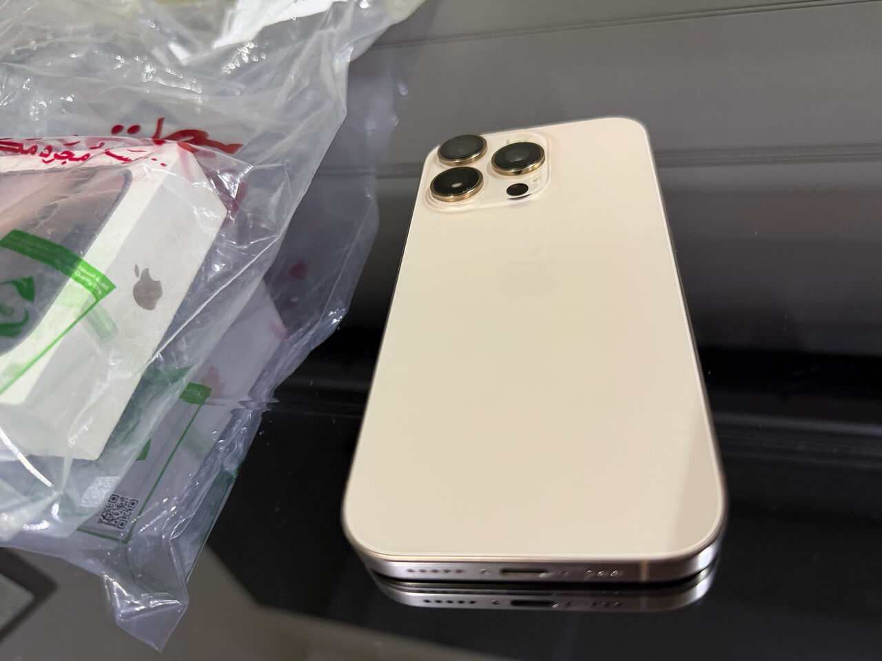 Ad Diriyah, Mobile Phones, SAR 3250,  Iphone 16 Pro 256gb Almost New