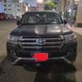 SAR 190000,  Toyota Land Cruiser LC200 V8,  2018,  Automatic,  142700 KM,  Original Color, Through Out Toyota Maintained
