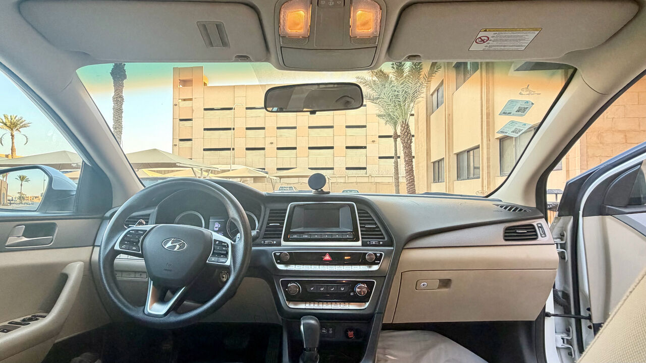 Riyadh, Vehicles, Cars & Trucks , SAR 37,  Hyundai Sonata,  2019,  Automatic,  207000 KM,    For Sale