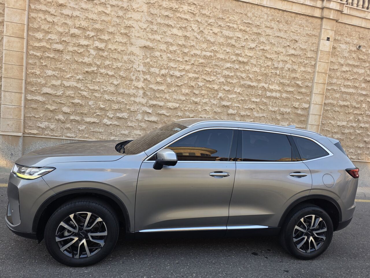 Khobar, Vehicles, Cars & Trucks , SAR 49000,  Haval H6,  2022,  Automatic,  93000 KM,    Mid Option Family Used Suv