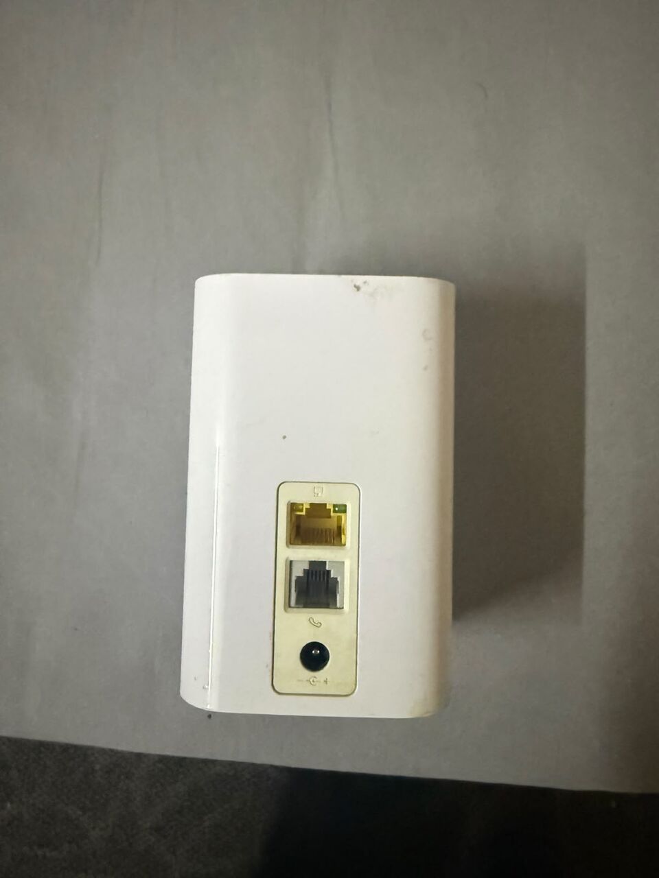 Umm Al Hamam, Electronics, SAR 150,  Wi-Fi Router - Huawei 4G LTE Cube Router E5180h-936 For Sale