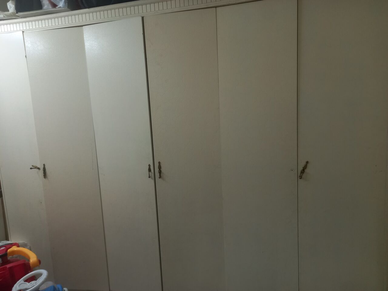Riyadh, Free Items, Baby Cot / Cupboard