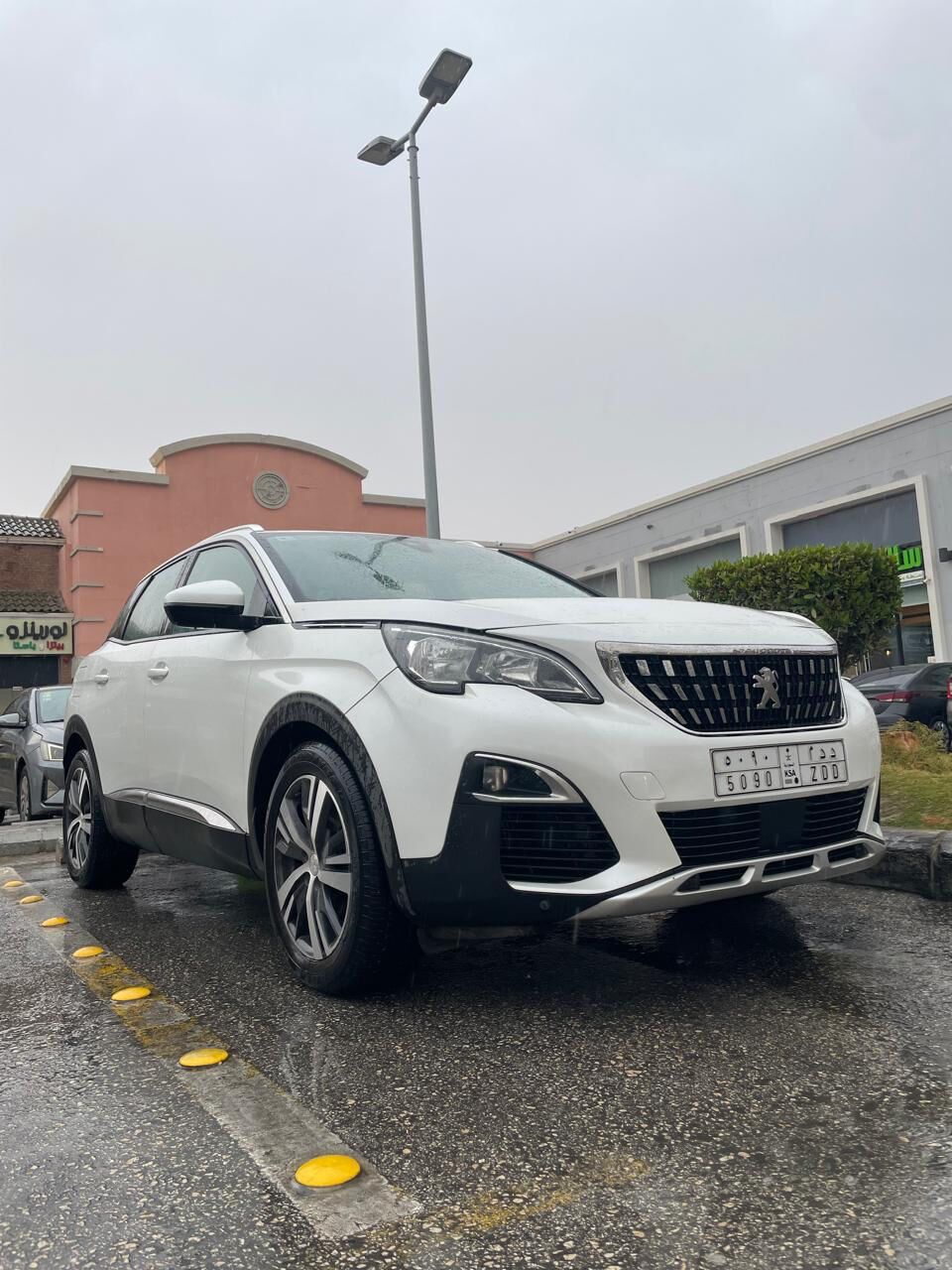 Riyadh, Vehicles, Cars & Trucks , SAR 39000,  Peugeot 3008,  2018,  Automatic,  167 KM,   Model 2019
