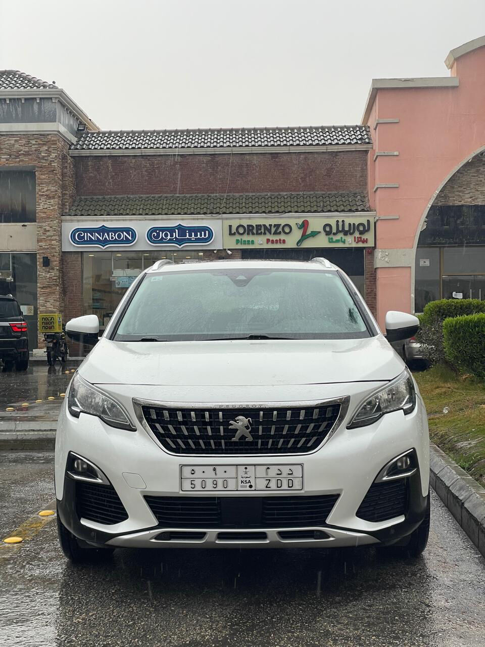 Riyadh, Vehicles, Cars & Trucks , SAR 39000,  Peugeot 3008,  2018,  Automatic,  167 KM,   Model 2019