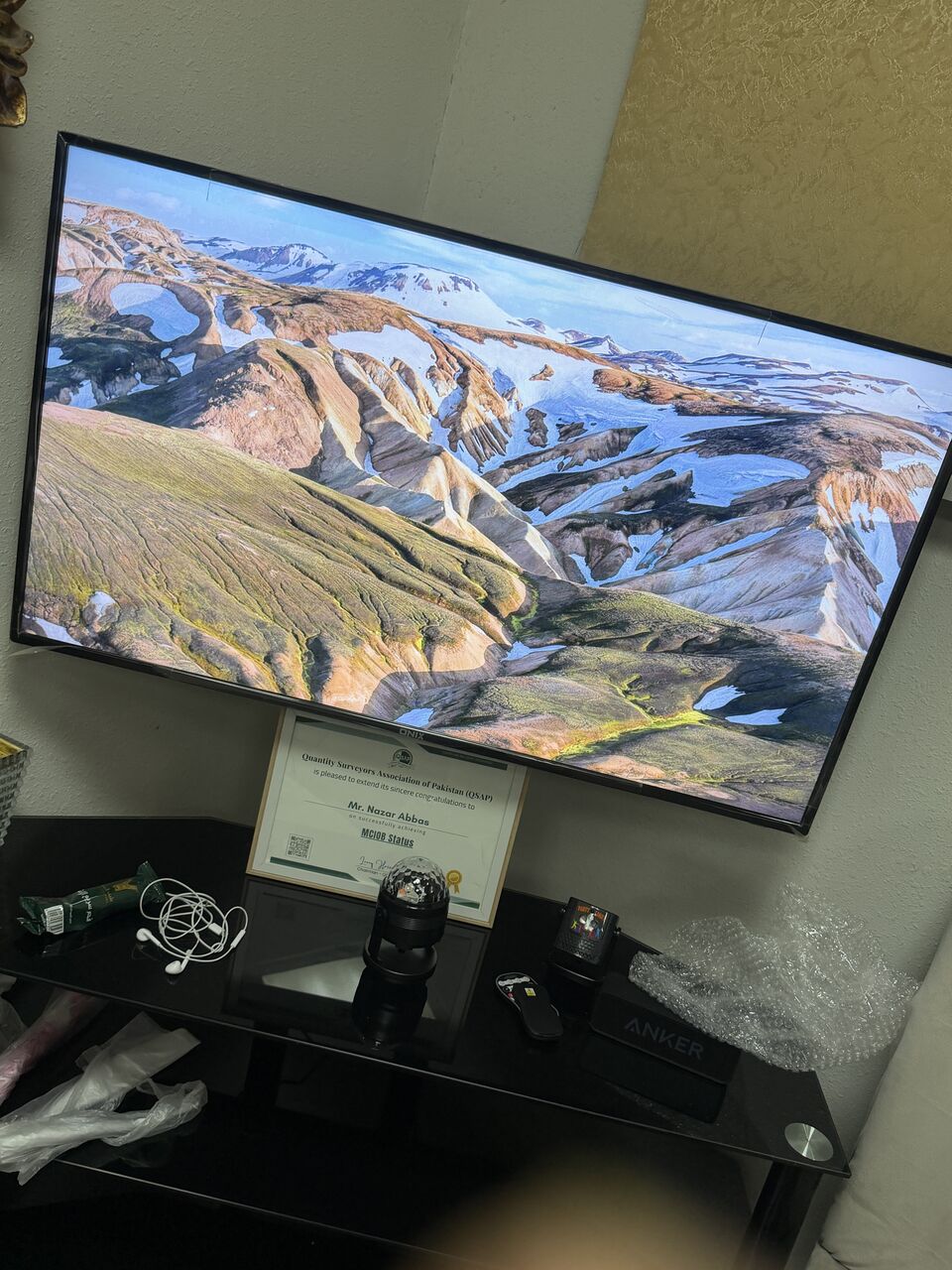 Riyadh, Household Items, SAR 1500,  43&rdquo; Full Hd Smart 4k Smart Tv, Sofa, Bed, Mujlis