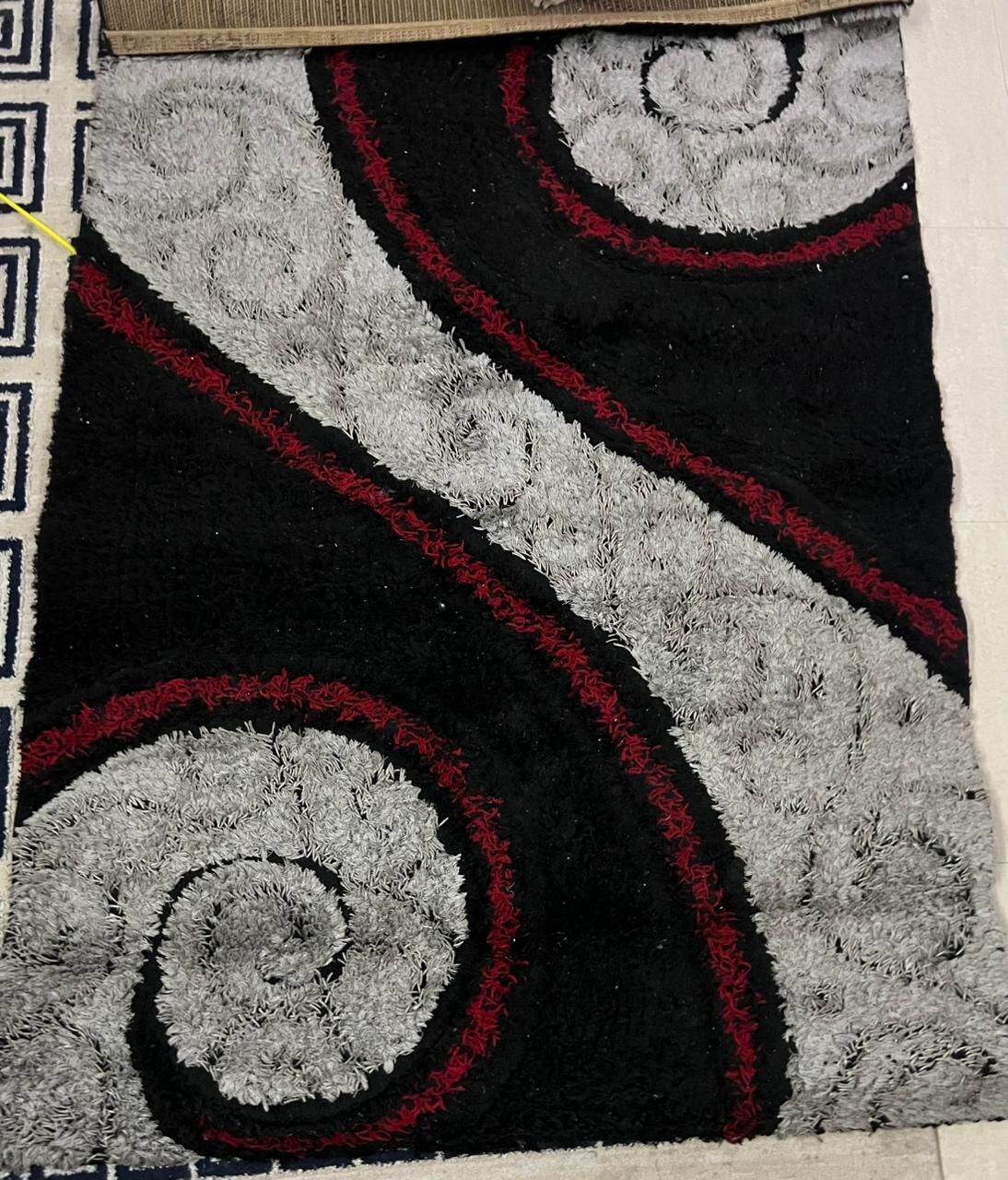 Jubail, Items Wanted, Bed With Side Table And Carpet