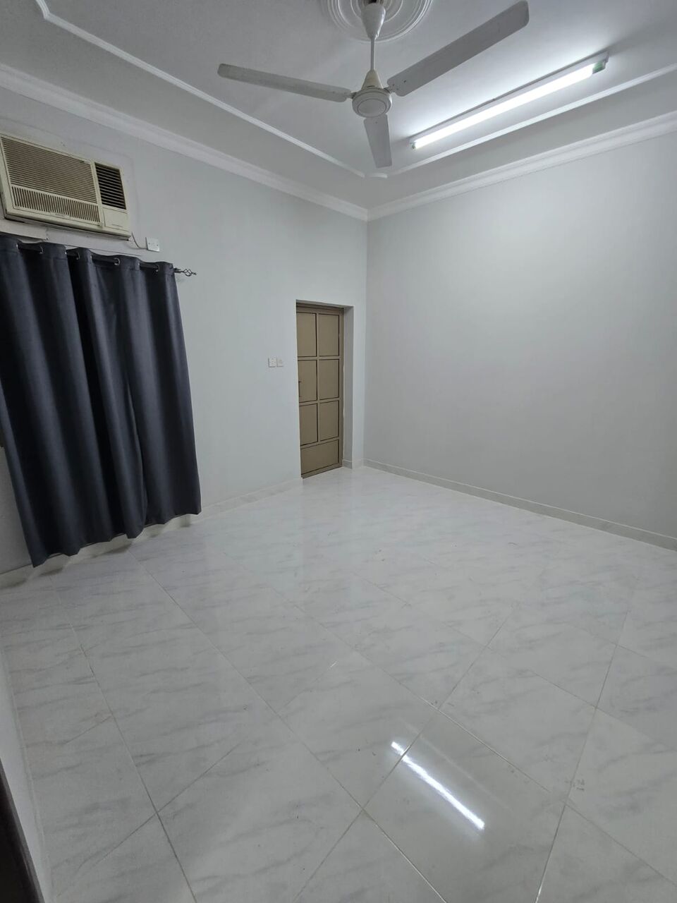 Gudaibiya, Apartments, Flats, Houses & Villas, BHD 140/month,  1 BR,  70 Sq. Meter,  Unlimited EWA & Wi-Fi - 1 BR Flat In Qudaybiya (Ground Floor)