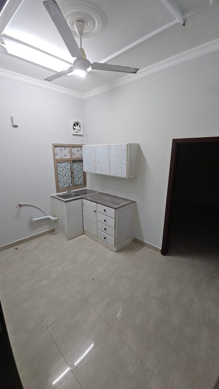 Gudaibiya, Apartments, Flats, Houses & Villas, BHD 140/month,  1 BR,  70 Sq. Meter,  Unlimited EWA & Wi-Fi - 1 BR Flat In Qudaybiya (Ground Floor)