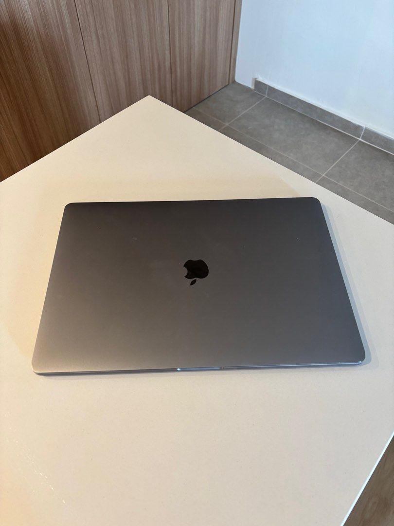 Riyadh, Computers, SAR 2750,  MacBook Pro I9 32gb Ram 500gb Ssd Look Like New