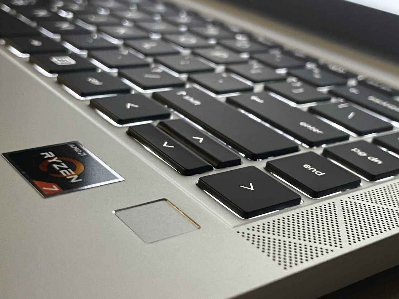 Jeddah, Computers, SAR 1700,  HP LAPTOP 16gb Ram With Face Id And SIM Slot In Mint Condition