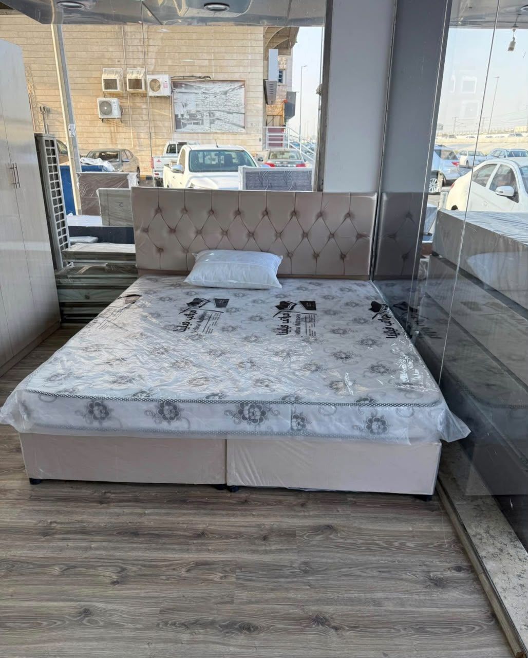 Jeddah, Furniture, SAR 550,  King Size Bed Are Available In Multiple Colors And Designs In Low Prices