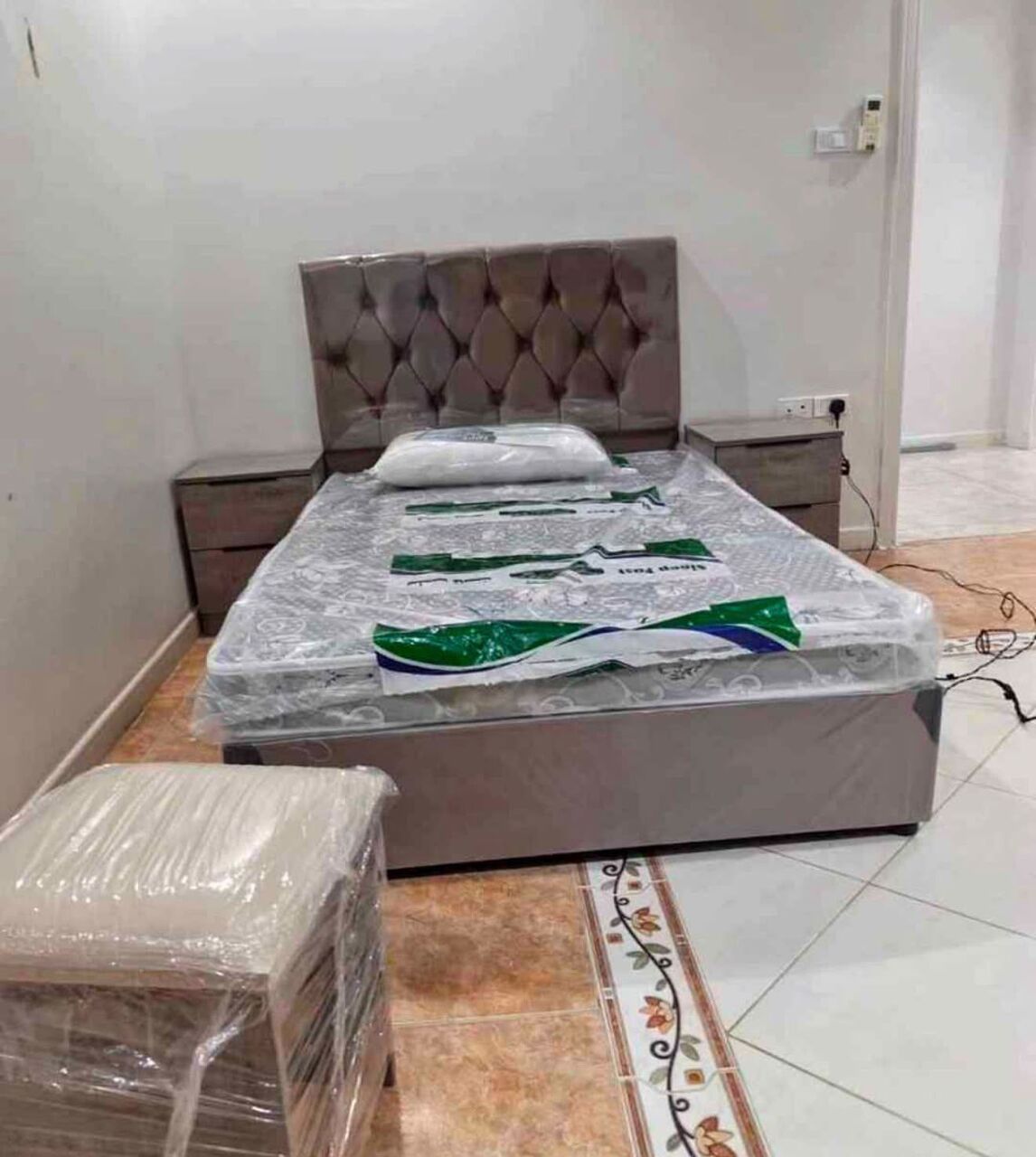 Jeddah, Furniture, SAR 400,  Medium Size Bed Are Available In Multiple Colors And Designs In Low Prices