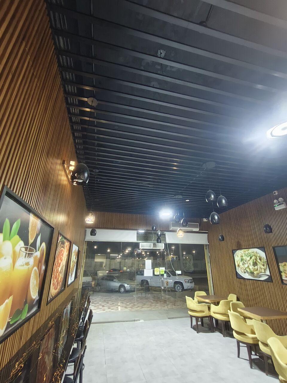 Dammam, Shops, SAR 50000,  300 Sq. Meter,  Restaurant Space & Licence For Transfer &ndash; Umar Al Khattab Street