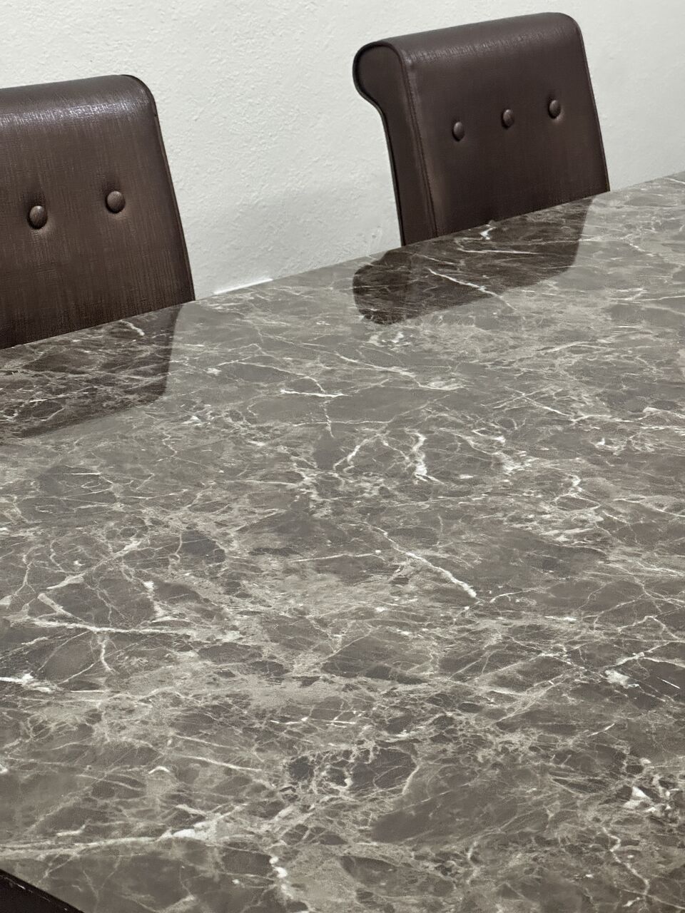 Jeddah, Furniture, SAR 499,  Synthetic Marble Big Size Dining Table With 4 Good Condition Chair 2.2 M Length 1.1m Width