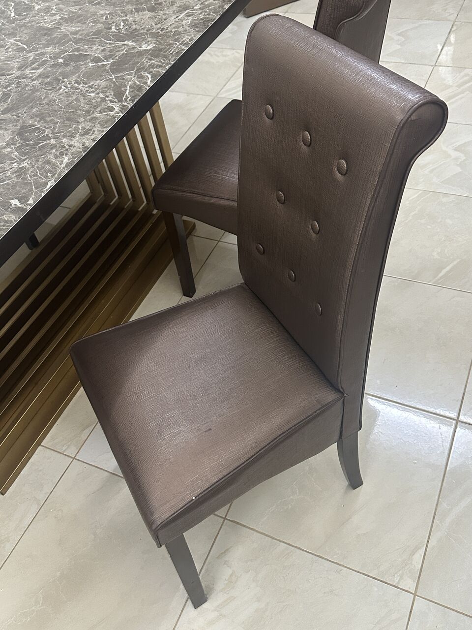 Jeddah, Furniture, SAR 499,  Synthetic Marble Big Size Dining Table With 4 Good Condition Chair 2.2 M Length 1.1m Width