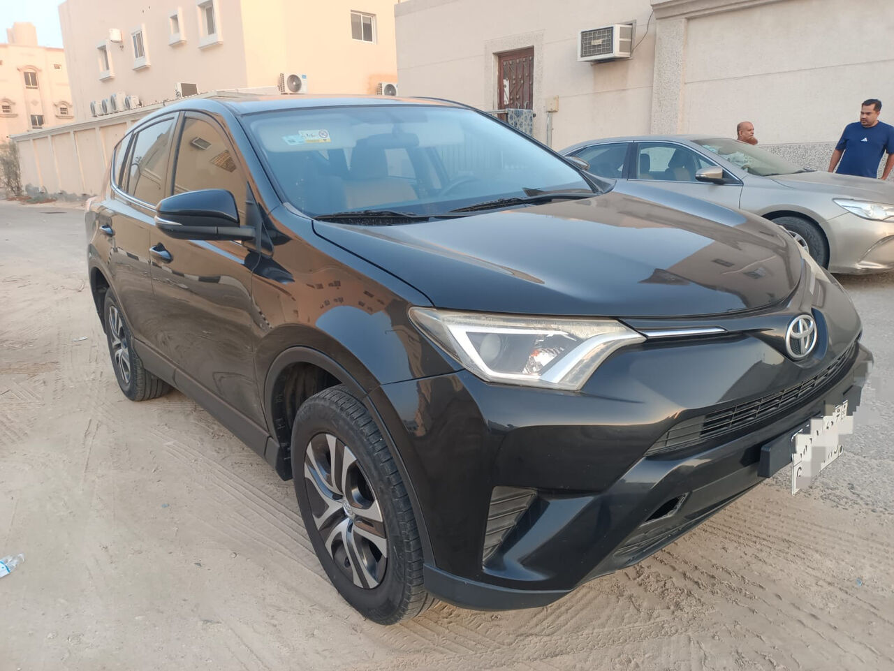 Dammam, Vehicles, Cars & Trucks , SAR 55,  Toyota RAV4,  2017,  Automatic,  220 KM,  Rav4.  4/4