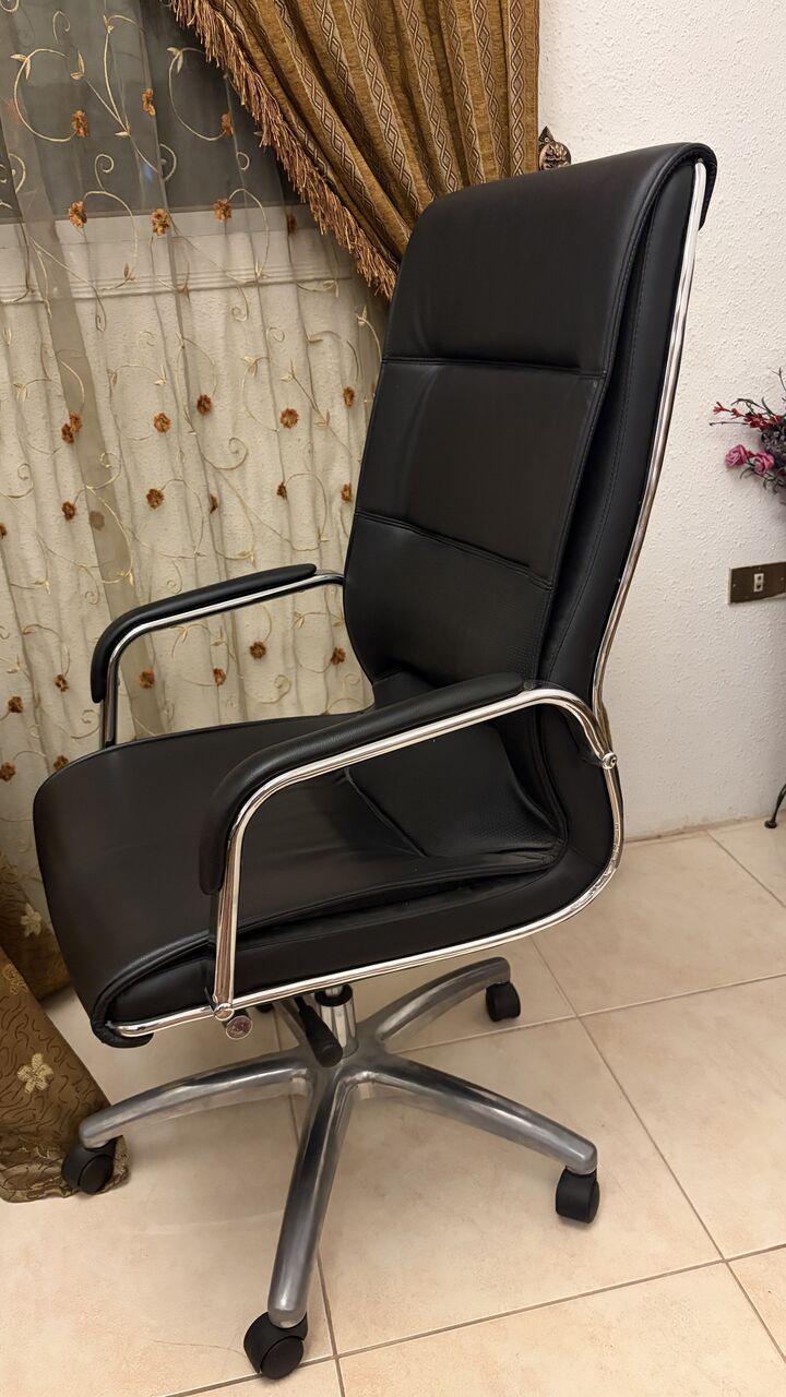 Jeddah, Furniture, SAR 300,  SOLID Office Chair Extra Coushioned Stainless Steel-BRAND NEW