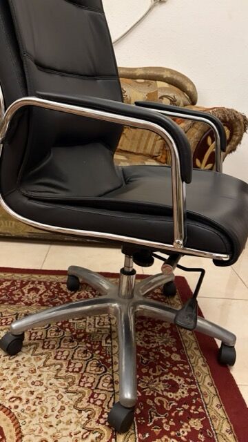 Jeddah, Furniture, SAR 300,  SOLID Office Chair Extra Coushioned Stainless Steel-BRAND NEW