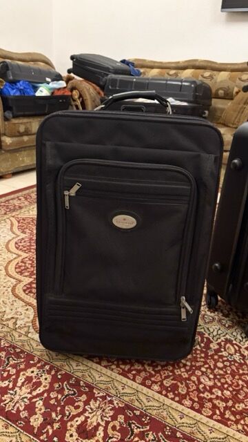 Jeddah, Clothing & Accessories, SAR 50,  Luggage Bags Medium Size