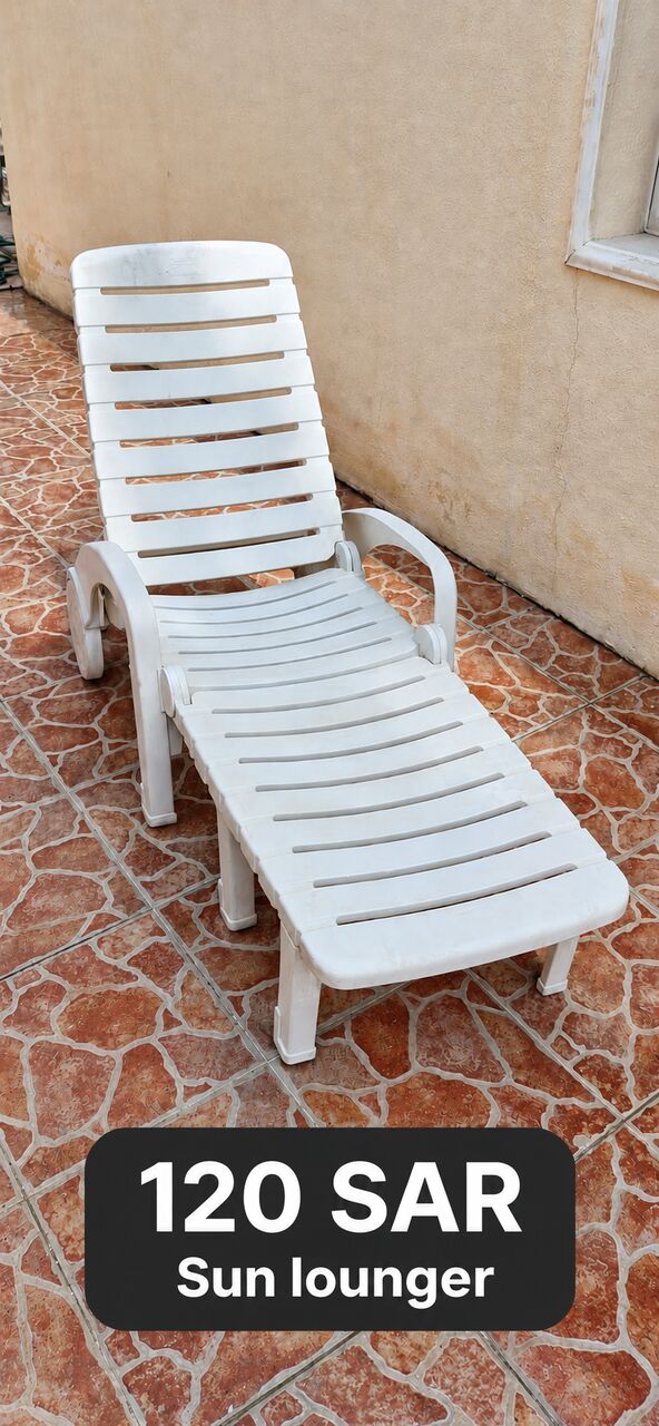 Al Marwah, Furniture, SAR 120,  White Sun Lounger – SAR 120 | كرسي استرخاء خارجي أبيض – 120 ريال