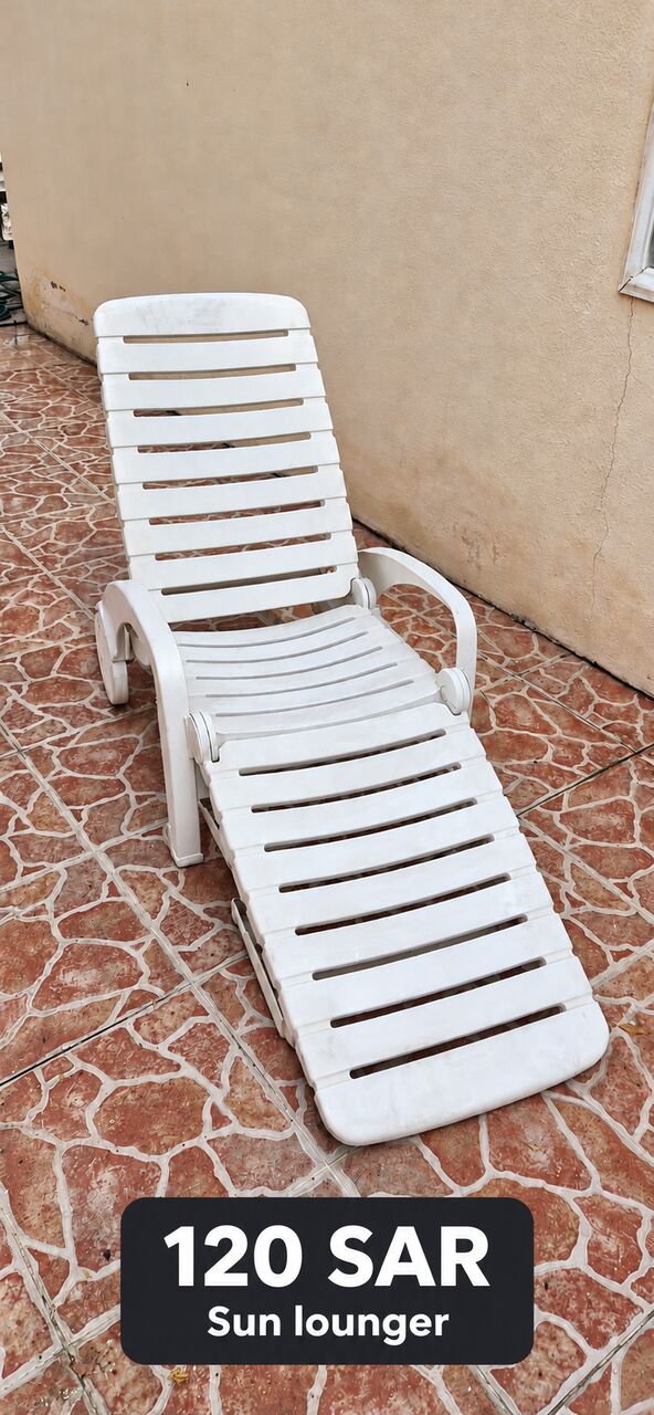 Al Marwah, Furniture, SAR 120,  White Sun Lounger – SAR 120 | كرسي استرخاء خارجي أبيض – 120 ريال