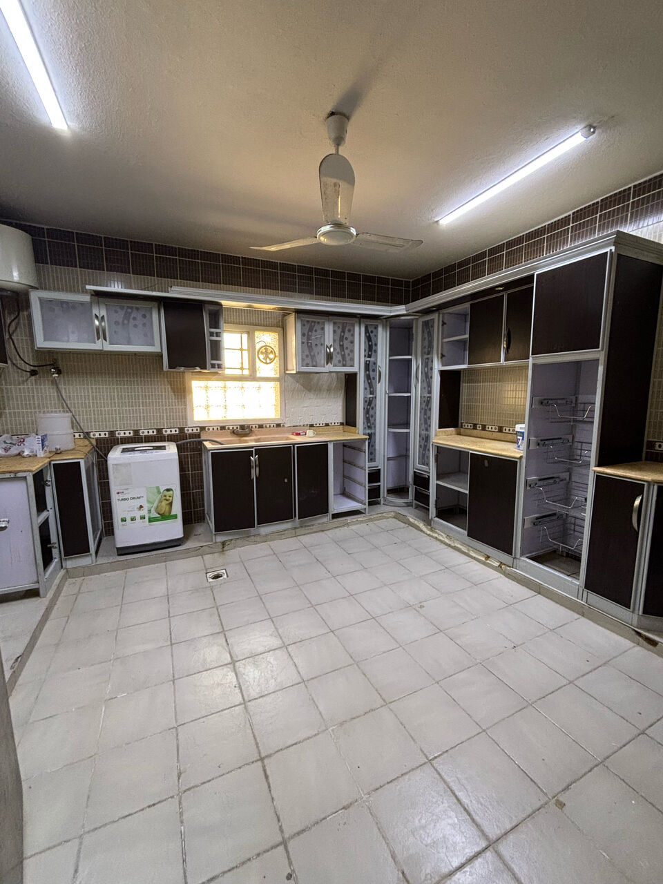 Al Aziziyah, Apartments, Flats, Houses & Villas, SAR 1500/year,  Furnished,  3 BR,  Family Room Rent