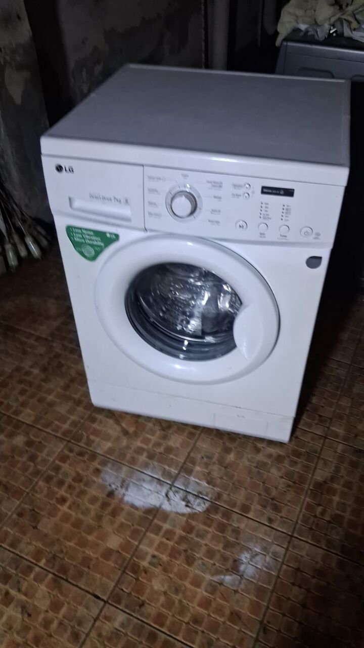 Jeddah, Appliances, SAR 550,  ✓LG 7 KG Front Load Washing Machine – DD Motor – Like New