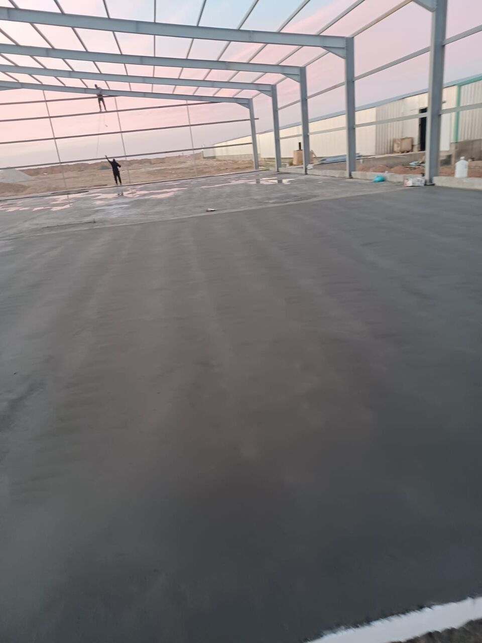 Irqah, Construction, Cocrete Work
