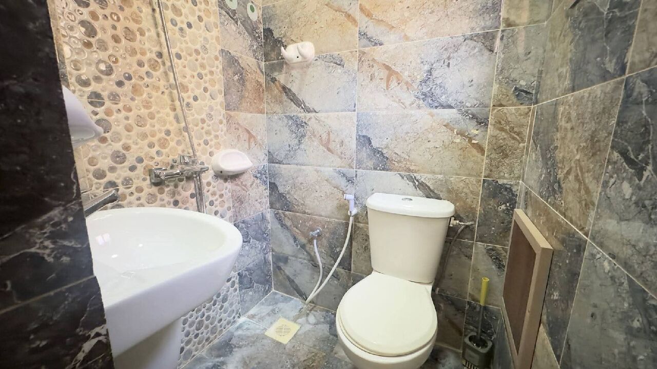 Gudaibiya, Apartments, Flats, Houses & Villas, BHD 140/month,  1 BR,  Gudaibiya :- NEW BUILDING Studio Flat On Rent With A/C UNLIMITED EWA
