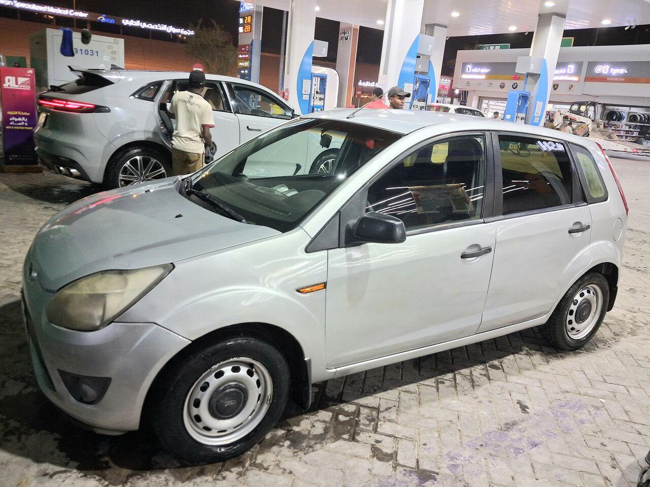 Riyadh, Vehicles, Cars & Trucks , SAR 9000,  Ford,  2011,  Manual,  300000 KM,   Fego