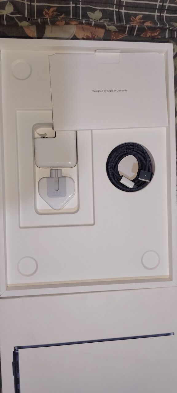 Riyadh, Computers, SAR 2500,  Like-New Apple MacBook Air M2 (13.6