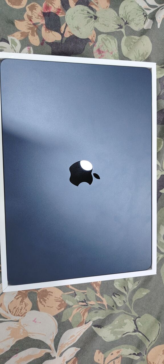 Riyadh, Computers, SAR 2500,  Like-New Apple MacBook Air M2 (13.6