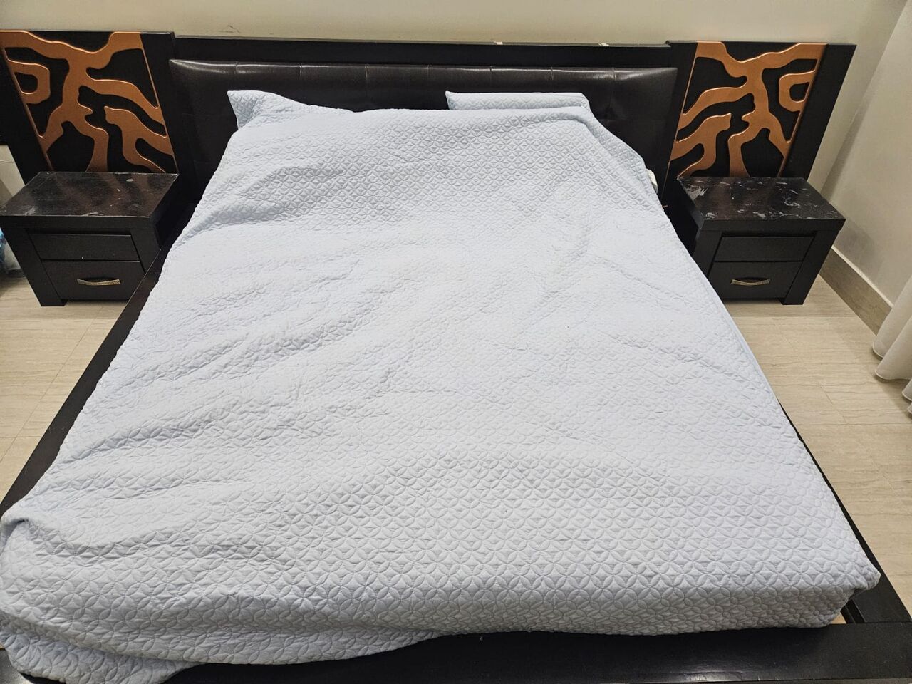 Riyadh, Furniture, SAR 800,  Complete Bedroom Set For Sale &ndash; King Size   Riyadh