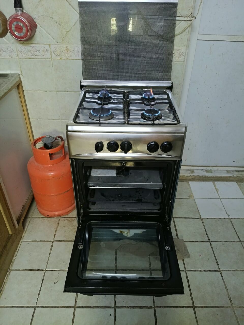 Riyadh, Appliances, SAR 12345,  Sale 4 Burner Gas And Cylinder