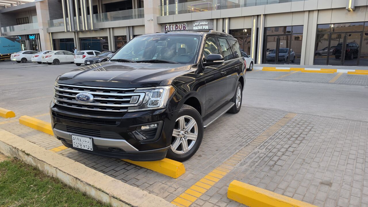Al Sulaymaniyyah, Vehicles, Cars & Trucks , SAR 85000,  Ford Expedition XLT,  2018,  Automatic,  196000 KM,    Panorama -  - 85000 Sar (slightly Negotiable)