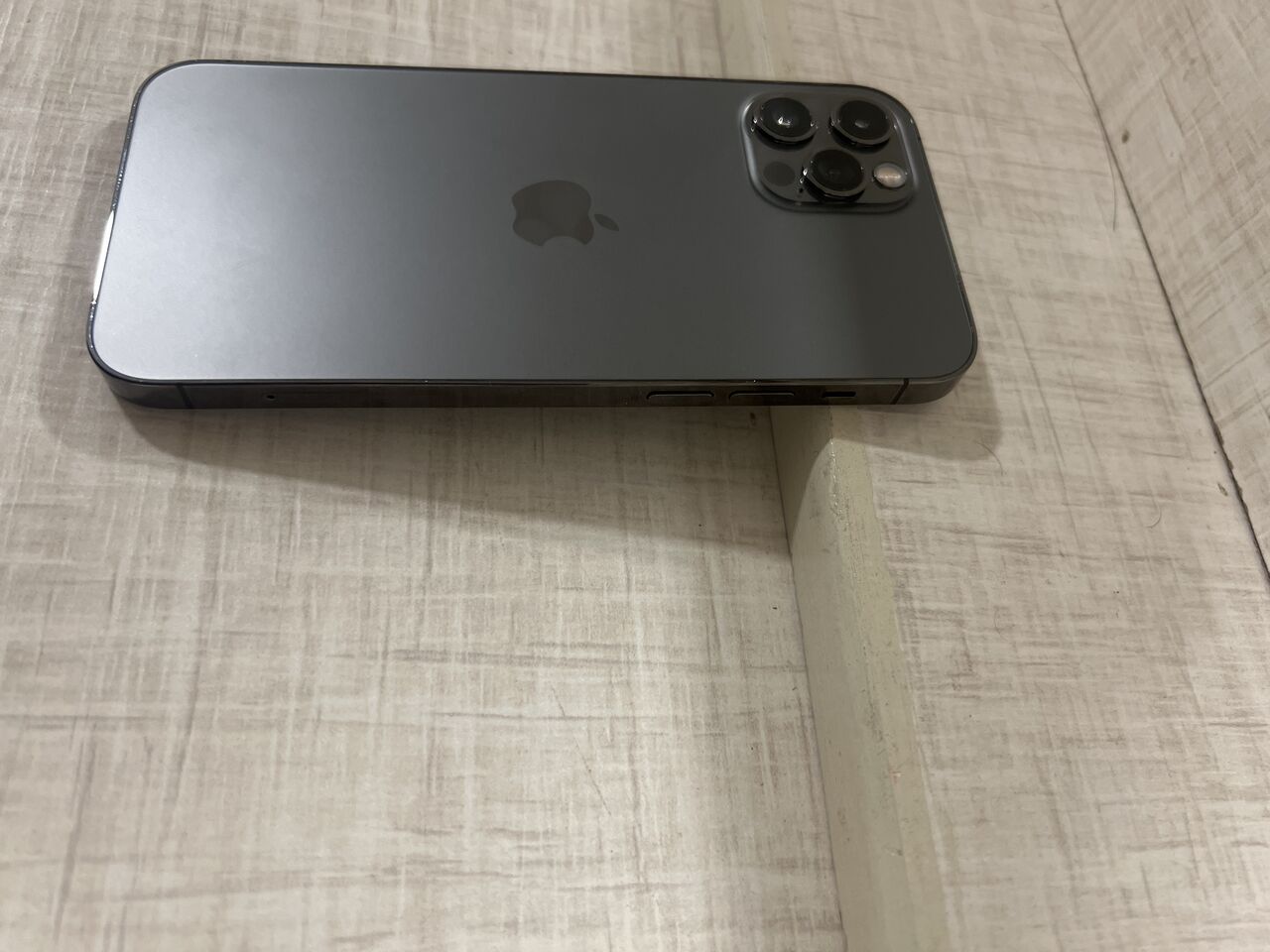 Dammam, Mobile Phones, SAR 1150,  IPhone 12 Pro 128 GB Grey 90% Battery