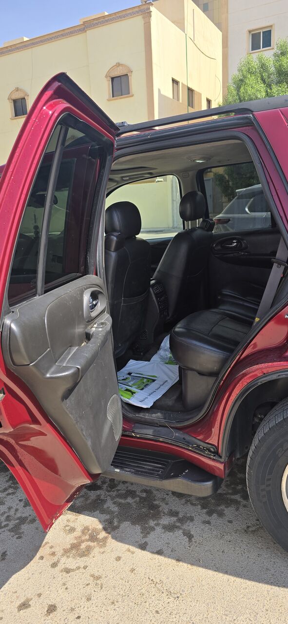Riyadh, Vehicles, Cars & Trucks , SAR 7500,  Chevrolet Trailblazer,  2006,  Automatic,  763868 KM,    (7500 SAR Negotiable)