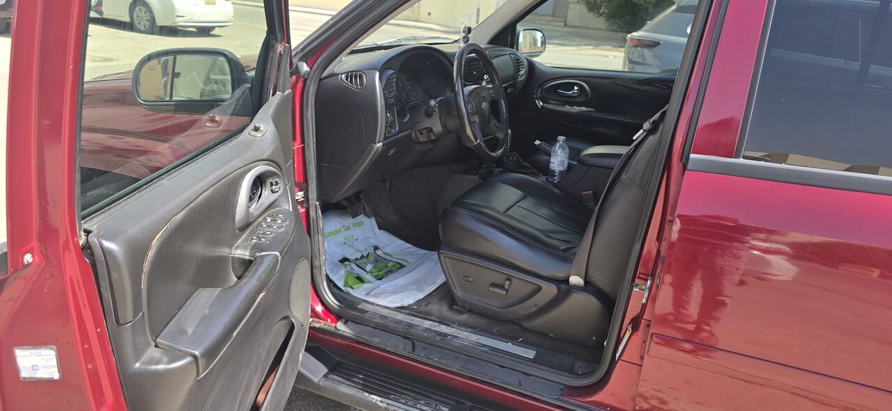 Riyadh, Vehicles, Cars & Trucks , SAR 7500,  Chevrolet Trailblazer,  2006,  Automatic,  763868 KM,    (7500 SAR Negotiable)