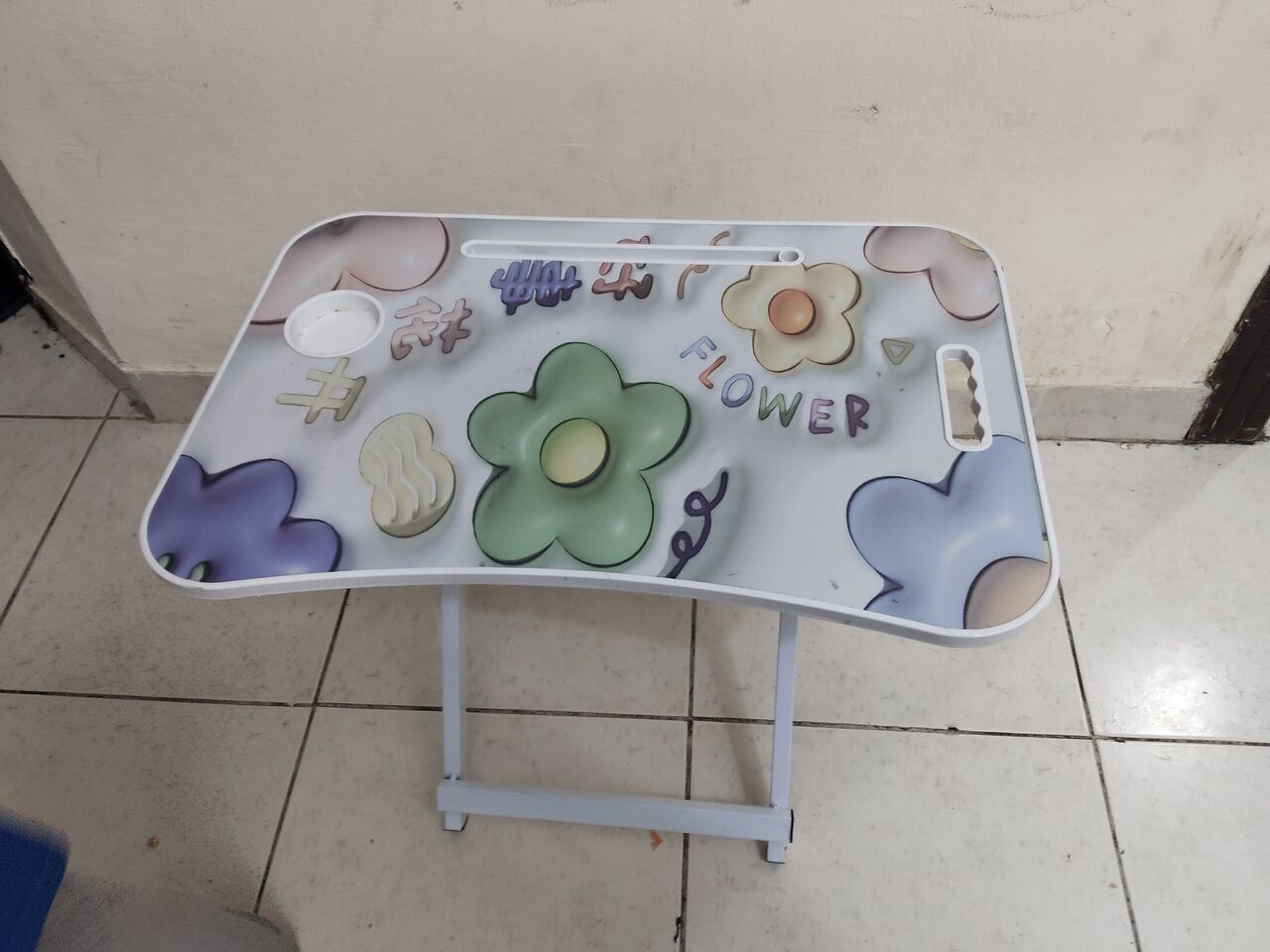 Al Malaz, Furniture, SAR 25,  Foldable 3D Cartoon Laptop And Study Table