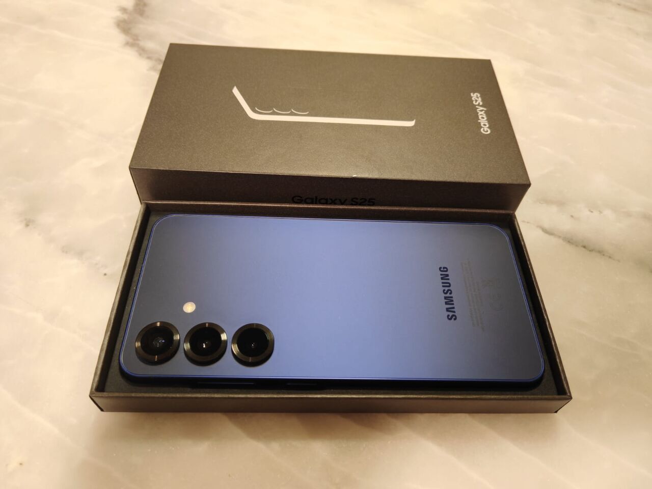 Al Sulaymaniyyah, Mobile Phones, SAR 1700,  Samsung Galaxy S25 (256GB/12GB) Navy
