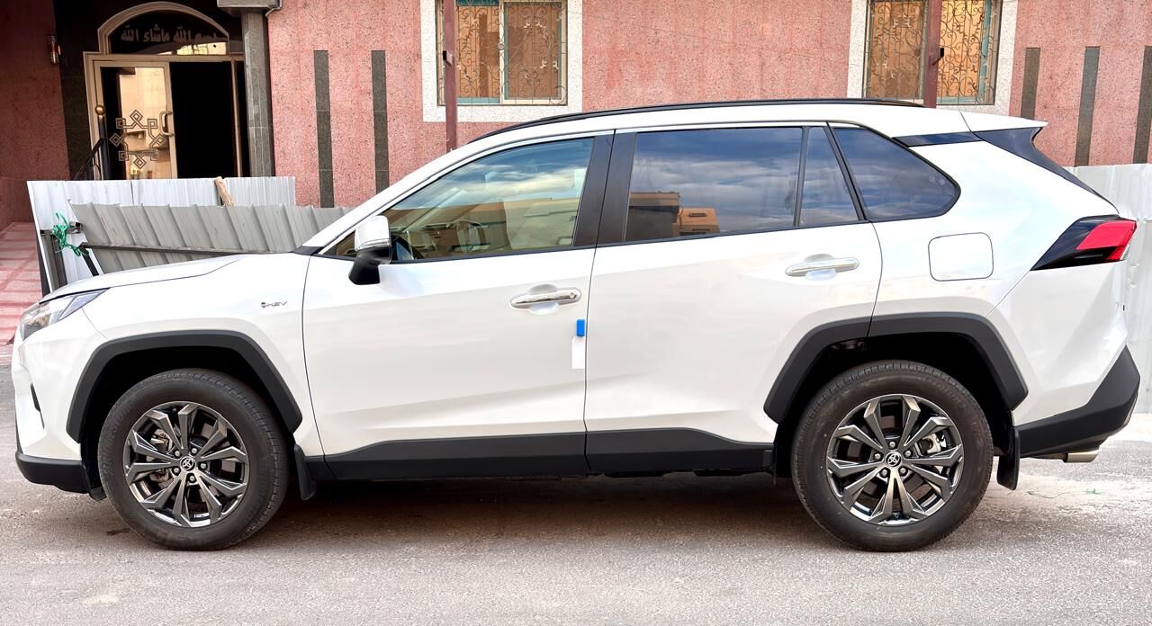 Madinah, Vehicles, Cars & Trucks , SAR 130000,  Toyota RAV4 Hybrid ADV HEV 4x4,  2025,  Automatic,  30000 KM,  Toyota Rav4 Hybrid, Full Option