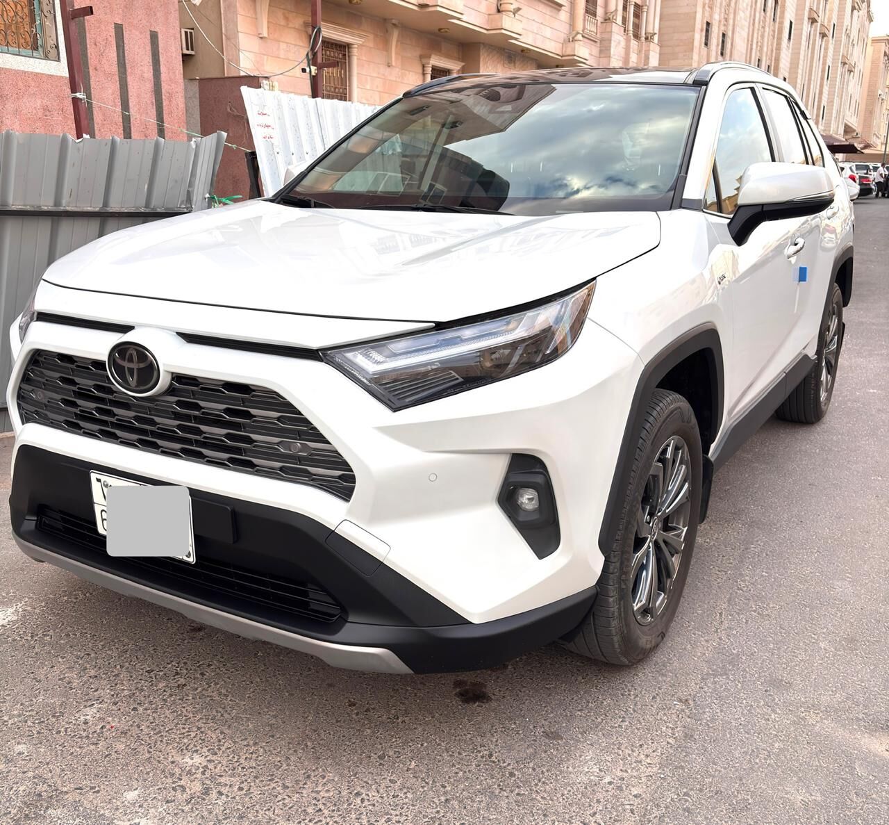 Madinah, Vehicles, Cars & Trucks , SAR 130000,  Toyota RAV4 Hybrid ADV HEV 4x4,  2025,  Automatic,  30000 KM,  Toyota Rav4 Hybrid, Full Option