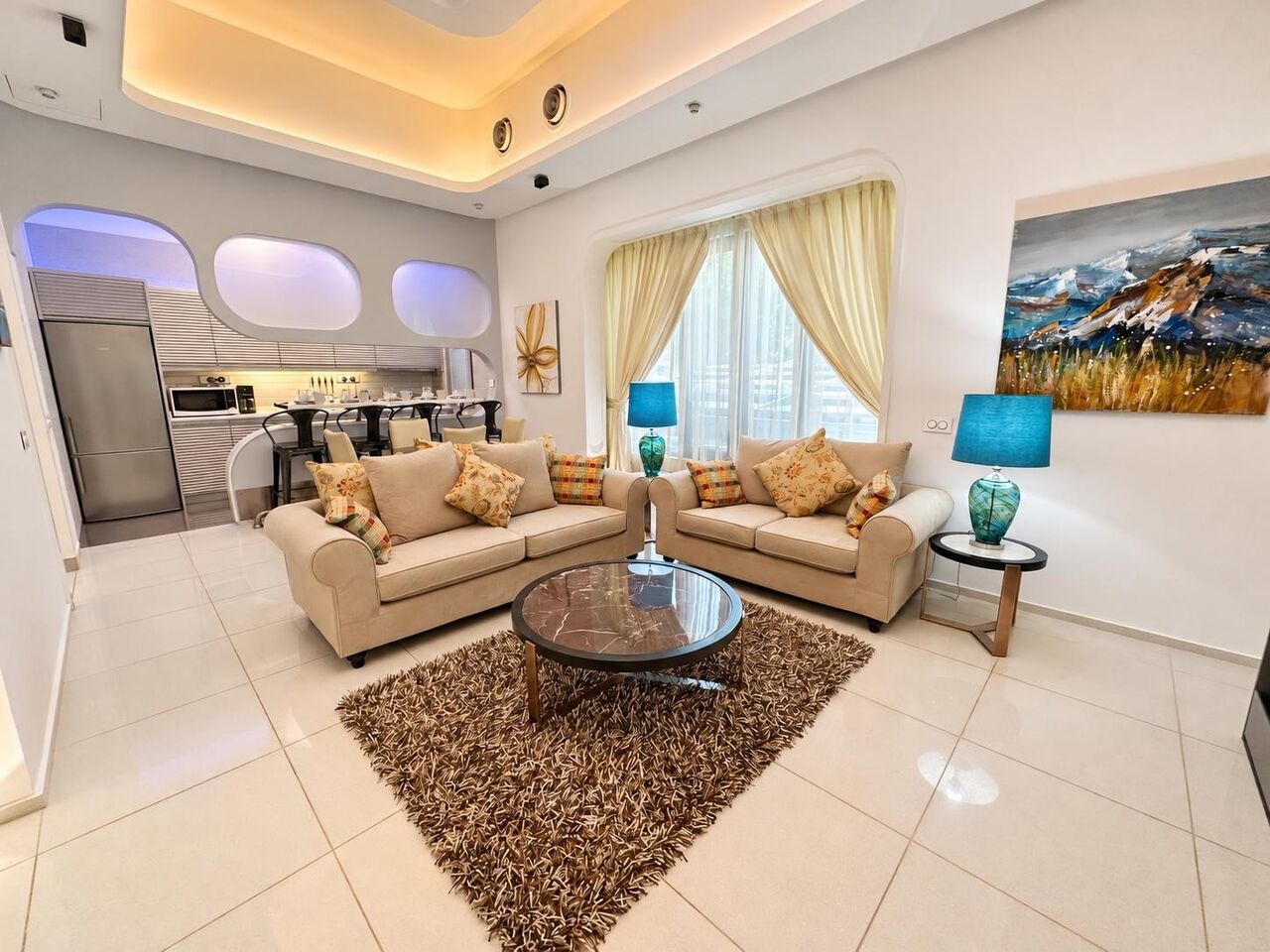 Kuwait City, Apartments, Flats, Houses & Villas, KWD 700/month,  3 BR,  180 Sq. Meter,  Modern Chic Furnished 3-Bedroom Apartment In Jabriya
