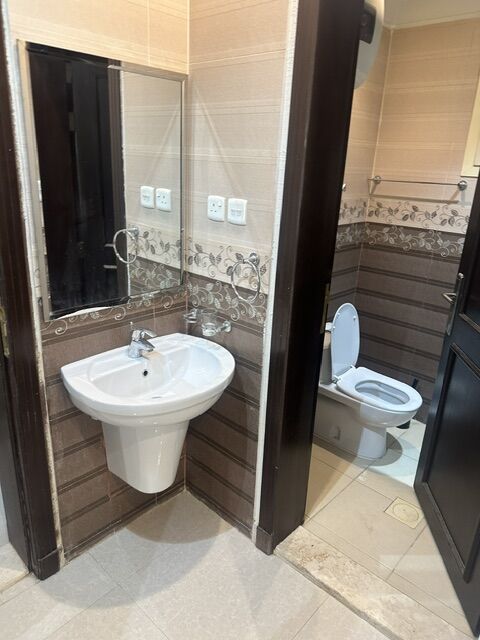 Sulai, Apartments, Flats, Houses & Villas, SAR 48000/year,  3 BR,  Flat For Rent In Al-Sulaimaniyah, Behind The McDonald&rsquo;s On Al-Dabab Street.